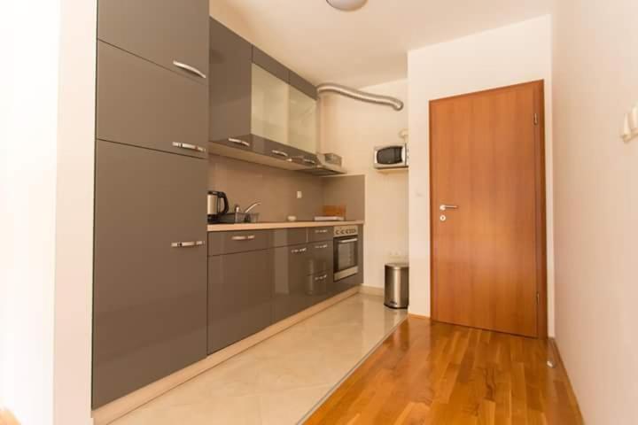 Apartman Mila คาชเตลา ภายนอก รูปภาพ
