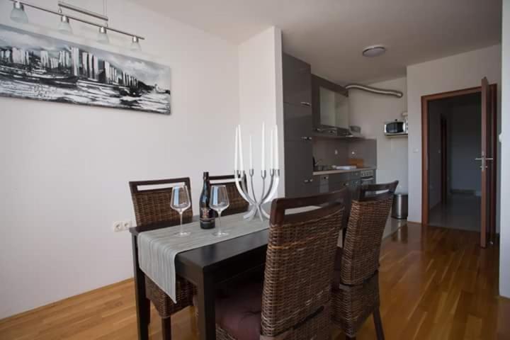 Apartman Mila คาชเตลา ภายนอก รูปภาพ