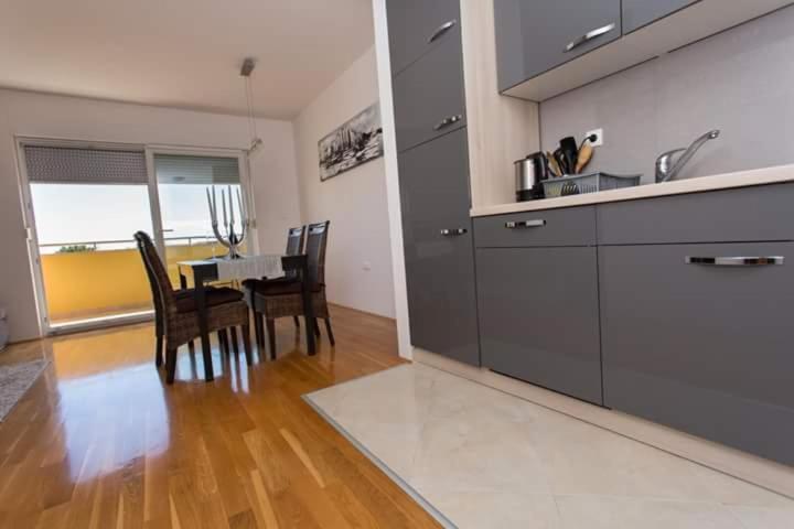 Apartman Mila คาชเตลา ภายนอก รูปภาพ